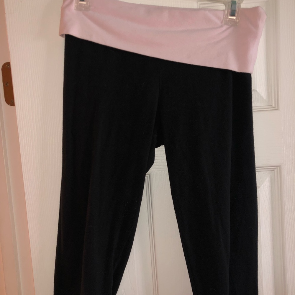 Victoria Secret Cropped Yoga Legging